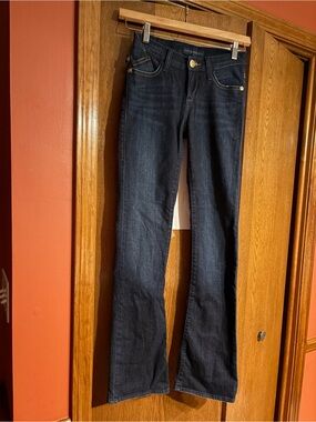 Y2K Rock and republic size 2 Women's Dark Blue Bootcut crystal studded Jeans